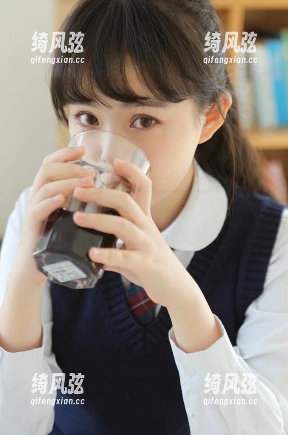 观看www.155.fun，我的脑洞还能再闭合吗？这剧情太荒谬了！
