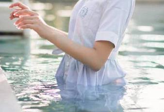 你就等着吧，17c吃瓜苹果版的黑料爆料，让你看完心脏‘砰砰’跳！