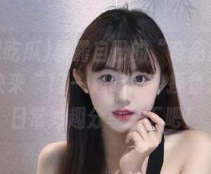 暴露自己的“奇葩捞偏门”经历，快来“17一起吃瓜”摸鱼分享，把日常妙趣分享一下吧！