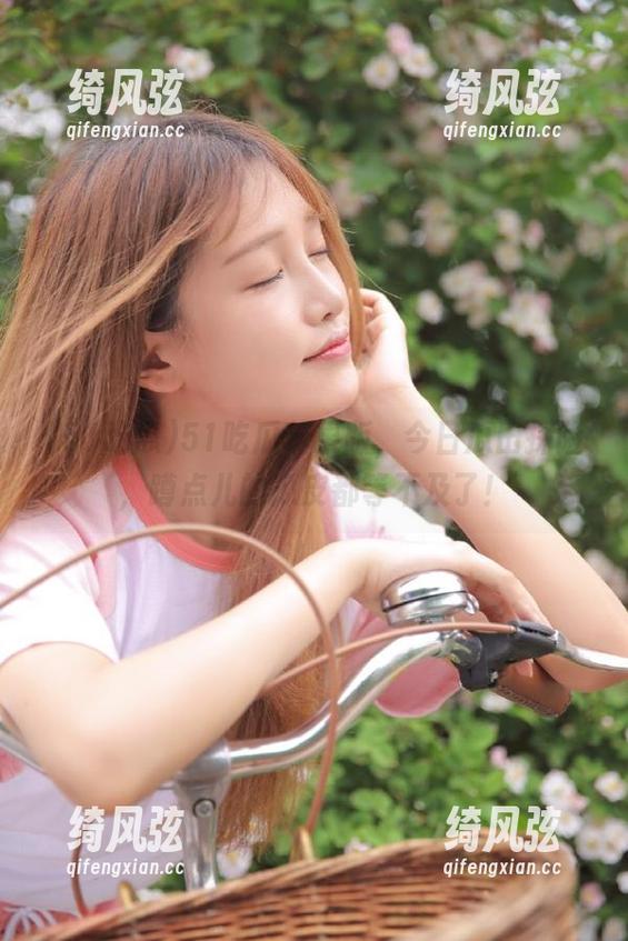 51吃瓜苹果版，今日瓜田探险，蹲点儿的瓜皮都等不及了！