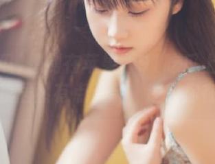 想到在苹果版91吃瓜上看到的黑料，我居然有点无奈，逻辑你在哪里？