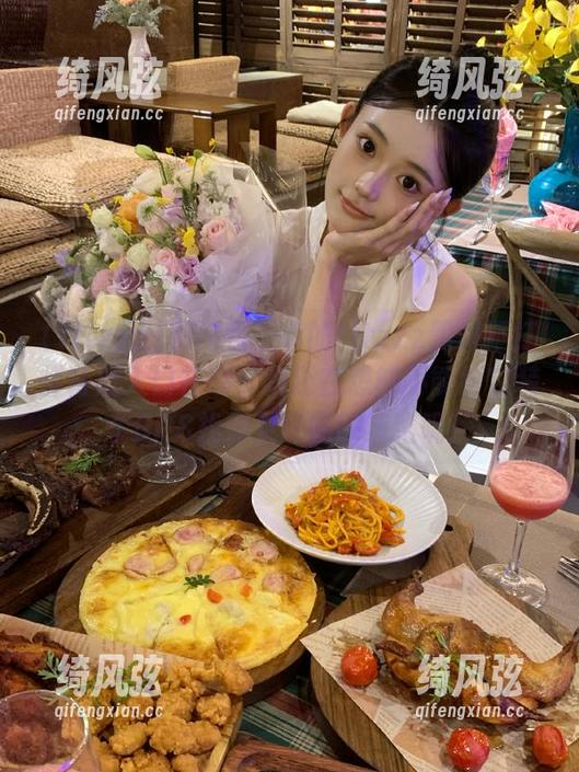 tttzzz 别问我安卓的tttzzz黑料不打烊肾虚入口在哪,我还在想能不能给它装个GPS找到更顺畅的道路呢!