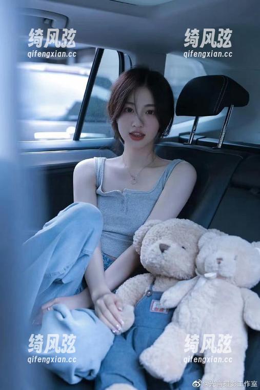 www.hl www.hl155.ccm让你在八卦里迷路,每一次打开都是一场探险。