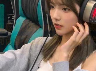 这www.吃瓜的视频，看完我一句话都不想说，只有无奈叹气了。