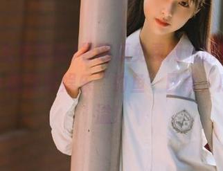 寻吃瓜免费网站的地址，轻松一键获取娱乐“钓鱼”日常，瓜香四溢！
