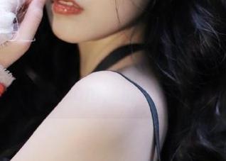 最新出炉的瓜情报，坐等你来www.吃瓜瓜.com，别让自己错过了哦