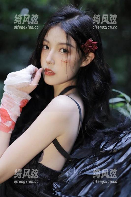 最新出炉的瓜情报，坐等你来www.吃瓜瓜.com，别让自己错过了哦