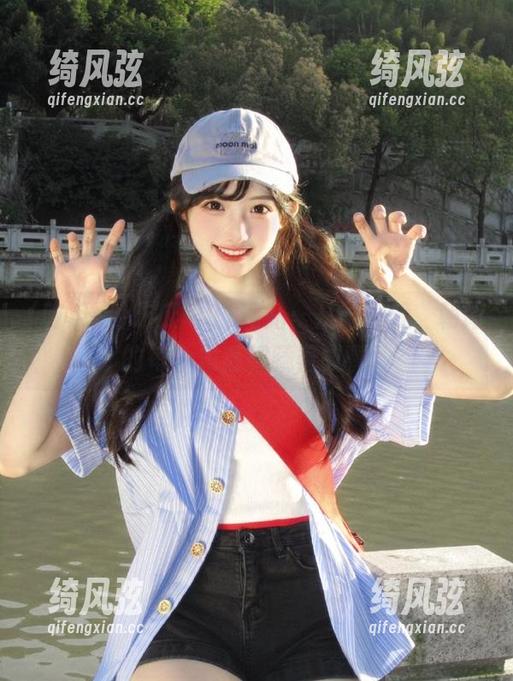 吃瓜网91网站：从早到晚，朝阳的每个角落都藏着故事！