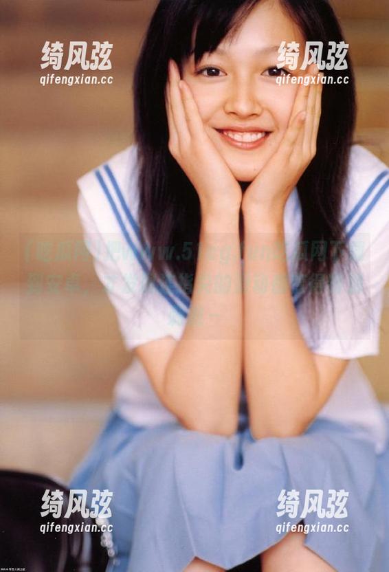 把www.51cg.fun吃瓜网下载到安卓，才发现连指尖的滑动都变得特别刺激～