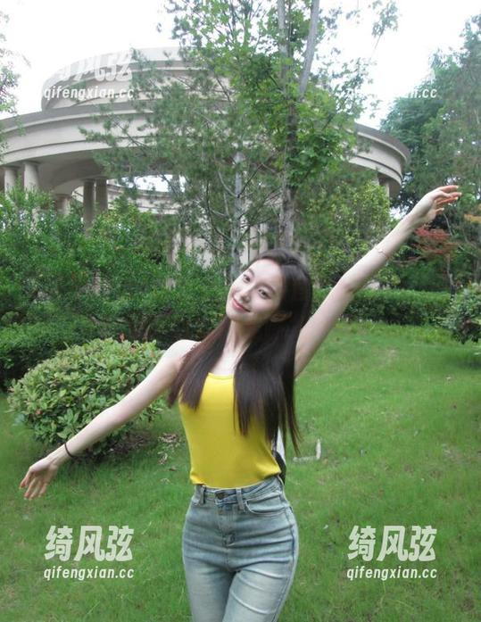 快手弟弟的抖音网红视频，在吃瓜网址吃得我嘴角上扬！