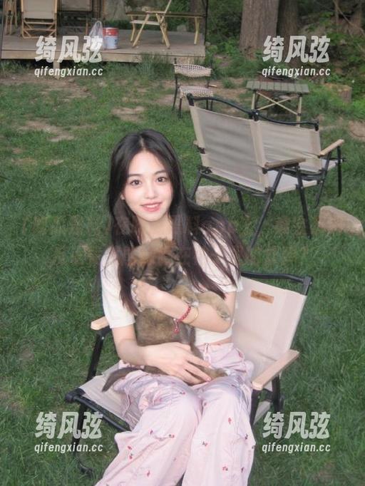 在吃瓜黑料app上，谁会想到反差竟然能像藏在袖子里的炸弹？