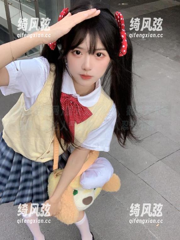 整天无所事事，戳进天天吃瓜网，直达人气话题，让人忍俊不禁～