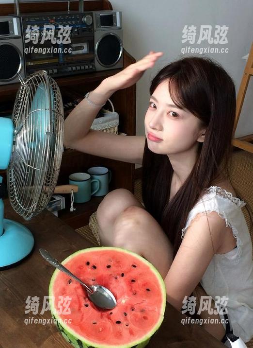导航到“我要吃瓜网”，出发吧，瓜友们！