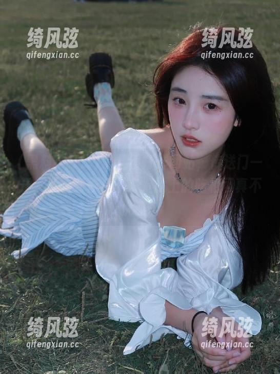黑料不打烊网站，传送门一开，瓜吃到停不下来，脸上的吃相可真不优雅。