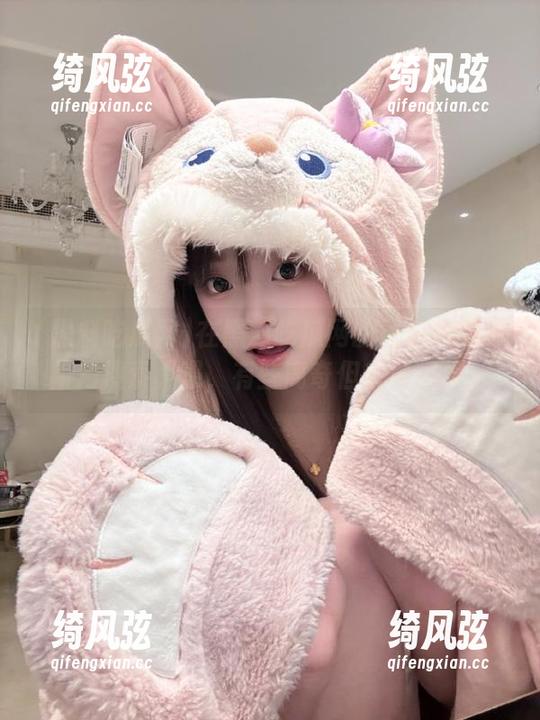 在黑料吃瓜网的线下探险与新月搜索相遇，有些离奇但着实好玩！