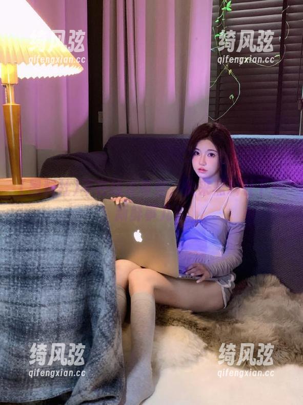不在线才奇怪，快来黑料社下载新鲜事儿！