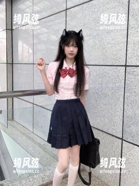 在黑料网的入口搅动这碗最新八卦，一波三折让人目不暇接。