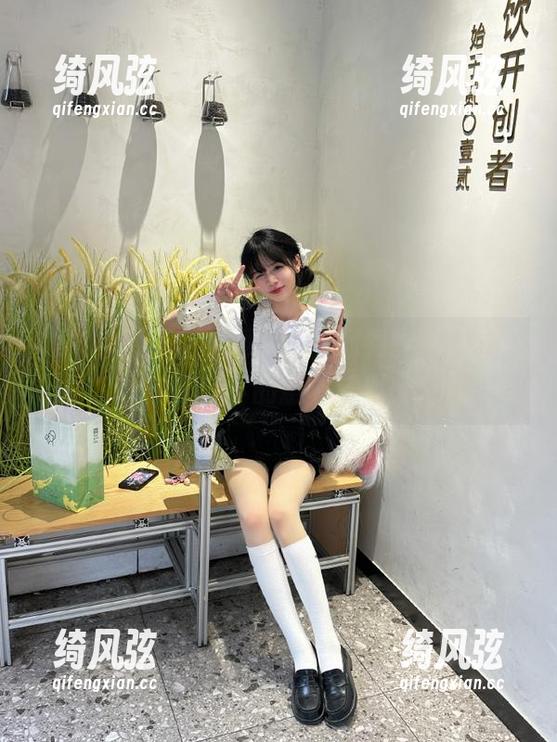 把黑料网视频下载到安卓，感受瓜田李下的意外乐趣！