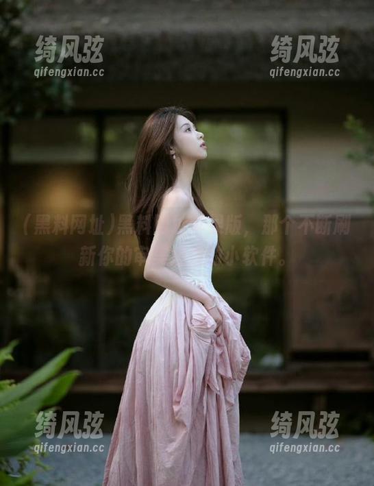 黑料网址苹果版，那个不断刷新你的审美疲惫的小软件。
